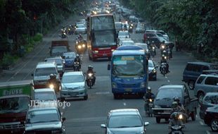 Mendamba Perubahan Transportasi Umum