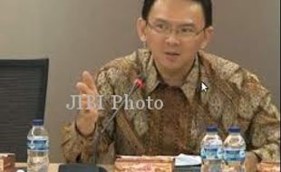 VIDEO AHOK SENTIL DPU:  Disuka 6.000 Viewers, 60 Orang Dislikes