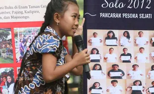 LOMBA BERCERITA DI TAMAN BALEKAMBANG: Suka Jadi Pusat Perhatian, Desi Tak Gugup Tampil