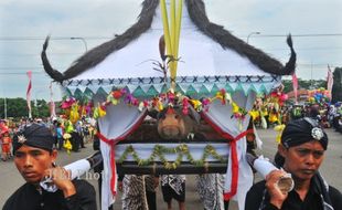 SEDEKAH LAUT