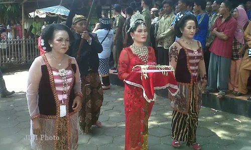 RITUAL PULUNG LANGSE KI AGENG BALAK: Jadi Langganan Agenda Warga Asal Pantura