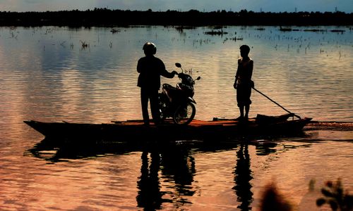 Rakit Terbalik, 11 Motor Tenggelam di Sungai Progo