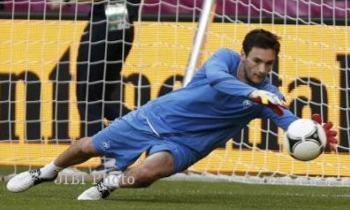 BURSA TRANSFER PEMAIN : Spurs Siap Proteksi Lloris & Verthonghen