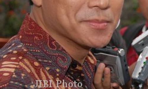 CALON MENPORA: Jubir Presiden Julian Aldrin Pasha pun Dinominasikan Ibu-Ibu