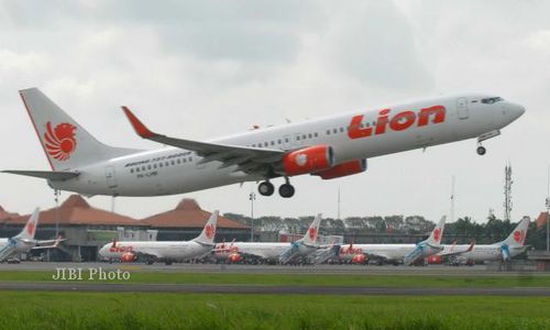 KONTROVERSI LION AIR : Lion Datang, Komisi V DPR akan Panggil Kemenhub