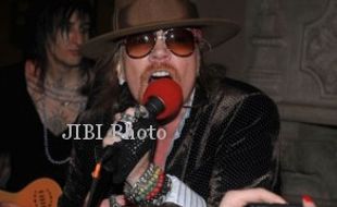 Wow, Tiba di Jakarta, Axl Rose Minta Selusin Mawar 