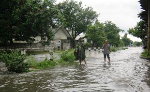 Golo Banjir Lagi, Jalan Batikan Ditutup