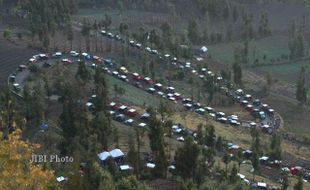 LEBARAN 2014 : Puncak Arus Wisatawan ke Gunung Bromo Terjadi Selasa (29/7/2014) Ini