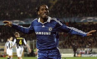 Gelar Pesta, Drogba Bagikan Cincin Seharga Rp12 miliar