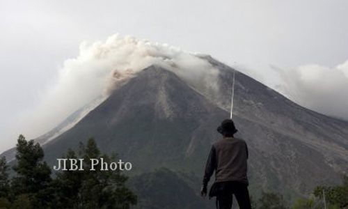 4 MAHASISWA UGM HILANG: Malam Ini, Tim SAR Barameru Selo Naik ke Merapi