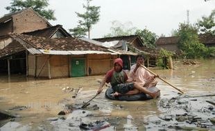 BANJIR BANDANG GARUT : Polda Jabar: 17 Orang Dinyatakan Tewas, 25 Orang Hilang