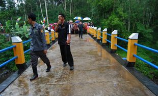 Jembatan Lengkung Purbalingga Potong Jarak 16 Km