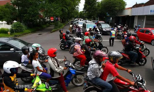 PENATAAN KORIDOR JENSUD: Keruwetan Lalin Masih Dijumpai