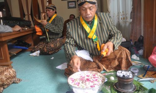 Benda Pusaka Kyai Pamot Dijamasi