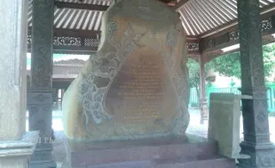 Monumen Jaten, Sepenggal Kisah Ibu Tien Soeharto...