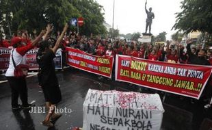 INTER ISLAND CUP 2012: Pasoepati Gelar Aksi ke Jalan, Boikot IIC