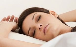 TIPS DIET SEHAT : Ini 4 Alasan Tidur Penting untuk Turunkan Berat Badan