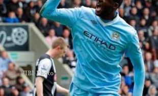 PEMAIN TERBAIK AFRIKA 2013 : Yaya Toure Menangi Penghargaan