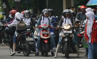 Pemkot Akui Larangan Siswa Naik Motor Prematur