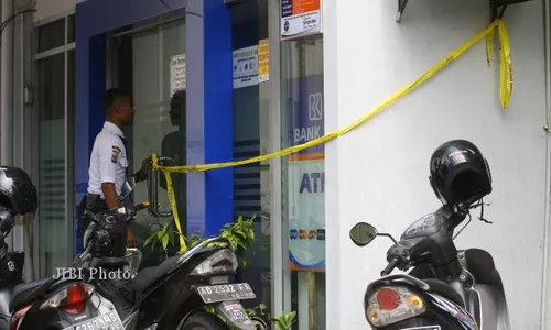 ATM BCA DIBOBOL : Salah Satu Anggota Sindikat Ternyata Masih Anak-Anak