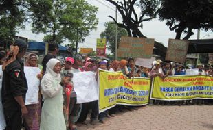 DATANGI KANTOR KECAMATAN MASARAN