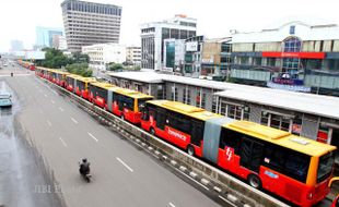 POLEMIK TRANSJAKARTA : Jakarta Siap Tampung Bus-Bus Solar