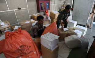 JAKARTA BANJIR: Distribusi Lumpuh, Paket Barang Terlambat Datang