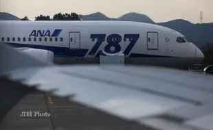 Boeing Laporkan Keretakan di Sayap Dreamliner