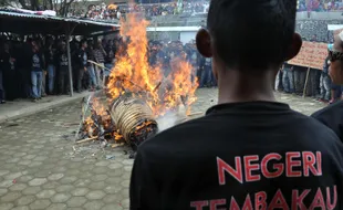 Ribuan Petani Tembakau Temanggung Demo Tolak PP Tembakau