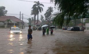 Air di Tangerang Makin Tinggi