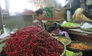 Harga Cabai dan Bawang Merah Naik 