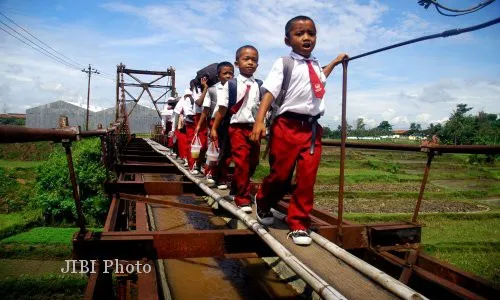 KORUPSI KEMENDIKNAS: ICW Desak KPK