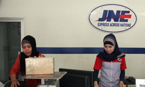 Bidik Pelanggan Online Shop, JNE Buka 24 Jam