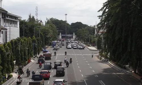 PENATAAN JENSUD: Cegah Pelanggaran Lalu Lintas, Rantai Pembagi Jalan Bakal Dipasang