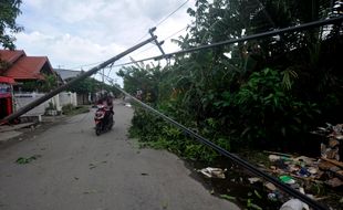 ANGIN KENCANG BOYOLALI : 24 Rumah di Wonosegoro Diterjang Puting Beliung 