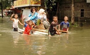 17 Rumah di GK Tergenang Air