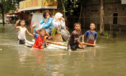 17 Rumah di GK Tergenang Air