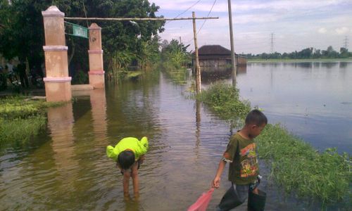 Hujan Deras, Ratusan warga Balong, Klaten, Terkepung Air