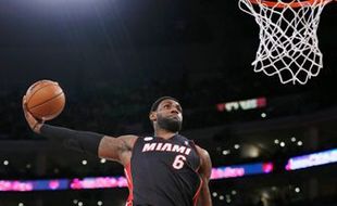 NBA: LeBron James Bawa Heat Benamkan Asa Lakers