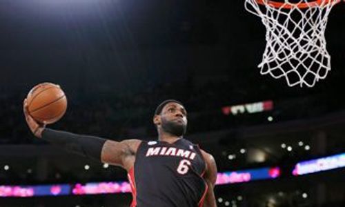 NBA: LeBron James Bawa Heat Benamkan Asa Lakers