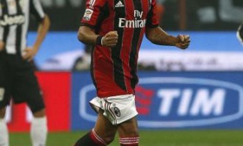 Robinho Beri Sinyal Bertahan di Milan