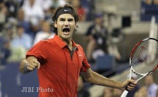 JELANG AUSTRALIA OPEN 2013: Absen di Turnamen Eksibisi, Federer Tetap Optimistis