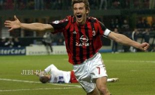 Shevchenko Gabung AC Milan Glorie Sambangi Indonesia