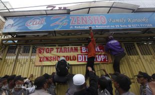 Pemkot Tutup Karaoke Zensho