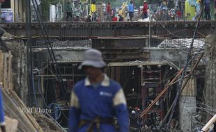 PROYEK PEMBANGUNAN UNDERPASS