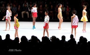 INDONESIA FASHION WEEK 2013