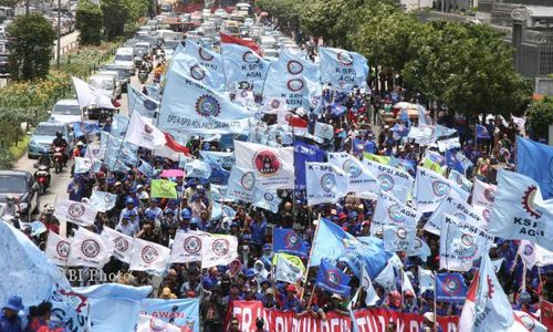 MOGOK NASIONAL : Hari Ini, Buruh Pemanasan Mogok Nasional   