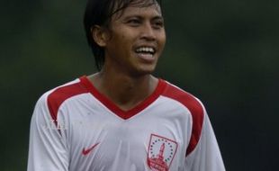 PERSIS SOLO: Agung Setyabudi Enggan Menyeberang