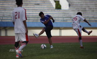 Skuad Persis Solo PT LI Fokus Berlatih Fisik 