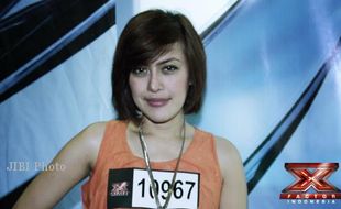 X FACTOR INDONESIA: Novita Dewi Bikin Papa Bebi Bangga